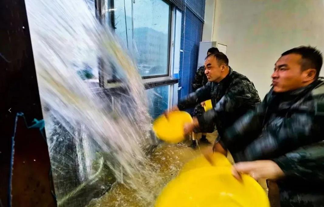 �Ї�(li��n)ͨ���Ϸֹ�˾�����ˆT�ړ��U�Ȟ�(z��i)�����L�߹��D