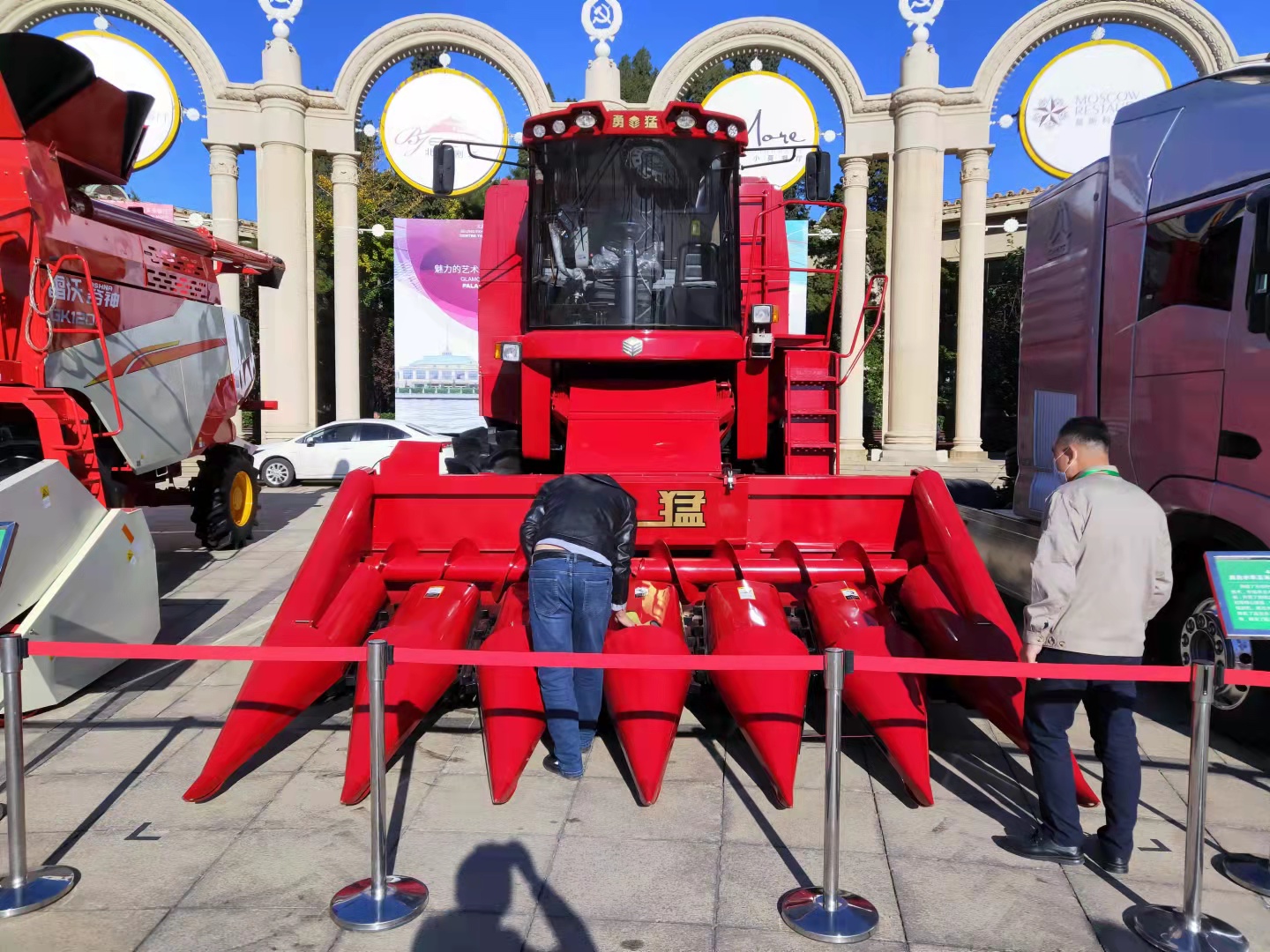 ���ܻ��๦�ܹ���(li��n)���ո�C������W(w��ng) �w���z