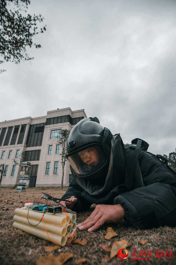 ����܊���侯�ڶ��C�ӿ��ĳ֧��ű������ű��ǟo�đ�(zh��n)������˲�g��Խ��������С������Ը����ƽ��������ڴ�ң���Ը�҇��԰���׌���������