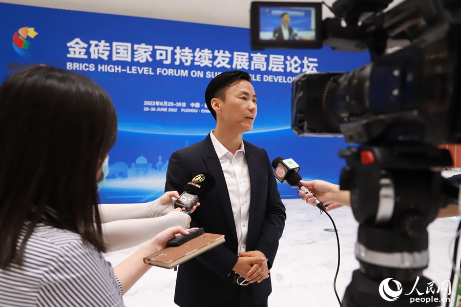 ��u���ҿɳ��m(x��)�l(f��)չ�ߌ�Փ��������e���L��(����W(w��ng)ӛ�� �S�S�Ȕz)