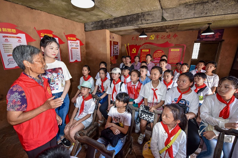 �ЌW(xu��)�����¿h�����l(f��)չ�l(xi��ng)���ЌW(xu��)�������ڌW(xu��)��������ȥ̎���DƬ��Դ���¿h�V���ҕ�_(t��i)