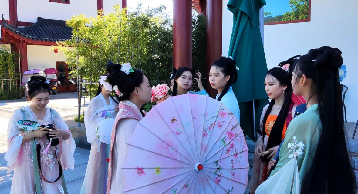 ���^(q��)��(n��i)�ķ¹Ž����L(f��ng)��Ҳ���������h�����ۺ��߂�ǰ�����[����������W(w��ng)ӛ�� �O����z