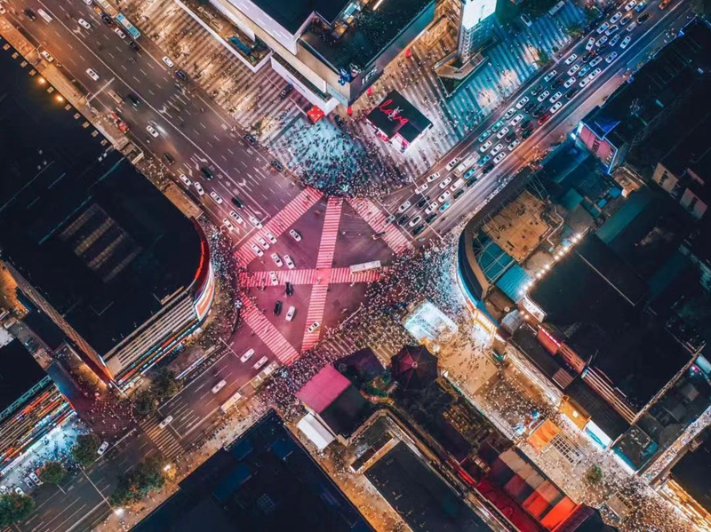 ���Lɳ����һ��Ȧҹ�g��(j��ng)��(j��)�˚�������Ҷ���(w��)�����Lɳ�ж���(w��)�ֹ��D ���G�z