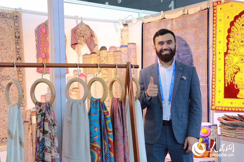 ��չ������չʾ��Ʒ������ޱ�z