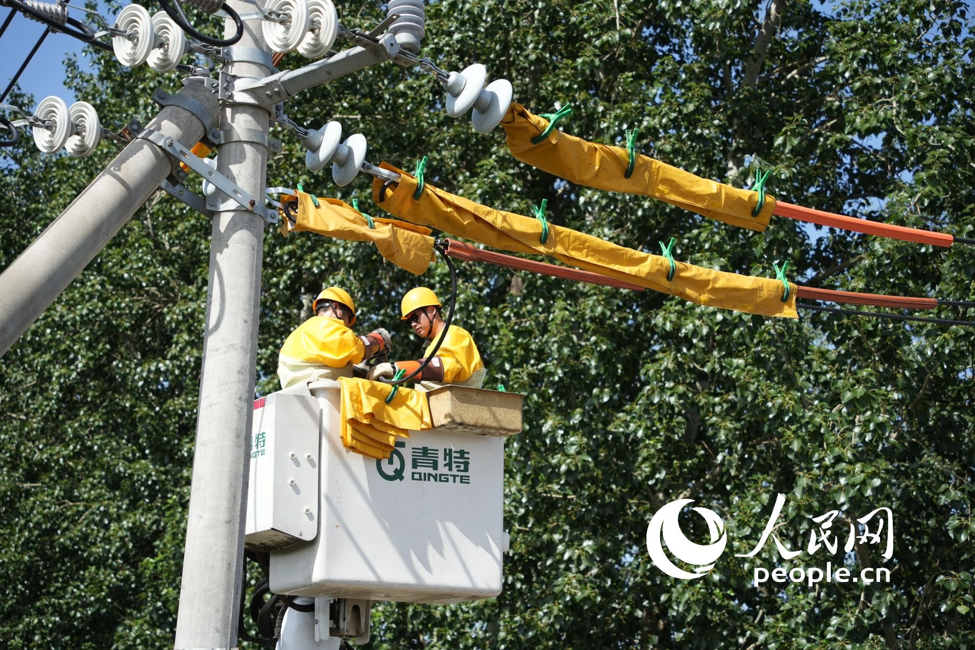 �����ˆT���M(j��n)��10ǧ����·��늽�����������������W(w��ng)ӛ�� ���옷(l��)�z