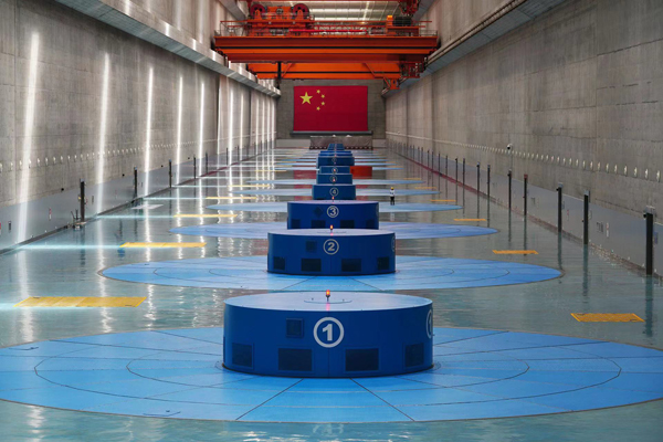 ���{���վ�������z