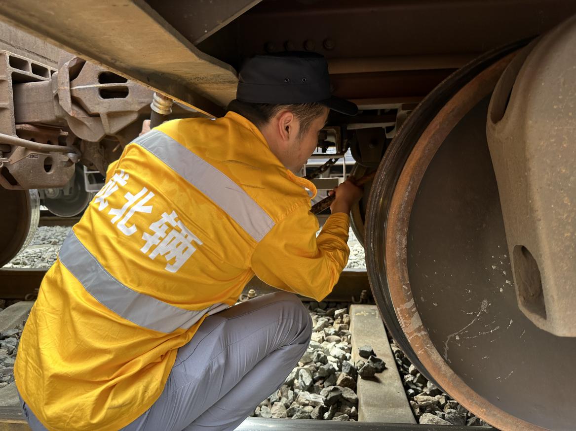 �������M(j��n)����܇(ch��)�z�鹤��������W(w��ng) ���B�B�z