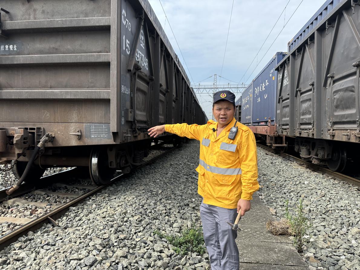 ��������ӛ�߽�B�z܇(ch��)ע�����(xi��ng)������W(w��ng) ���B�B�z