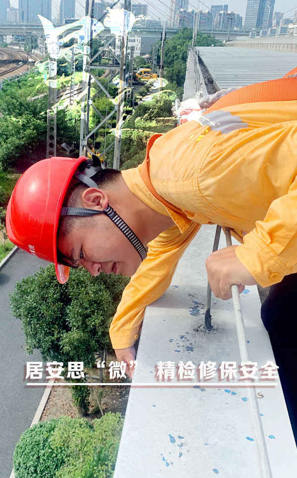 ����Ѳ�z��������ա���(zh��n)�ߜء������������_�L(f��ng)������Ѳ�z������һ�������ÿͿ������ĵط�ĬĬ���o������ȫ������