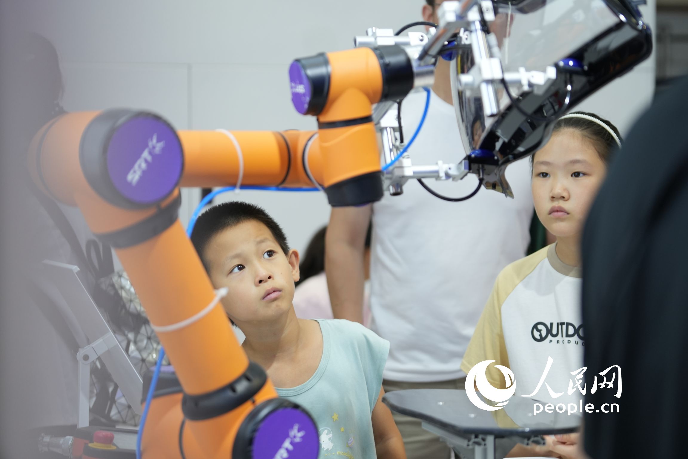 ���Ƽ��ԡ����J(r��n)���^���C(j��)����չʾ������W(w��ng)ӛ�� ���옷�z