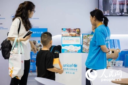 9��2�գ��^���v��(li��n)�χ���ͯ�����չ�^���DƬ��(li��n)�χ���ͯ������ṩ