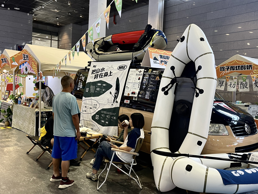 第十八屆中國(guó)(無錫)國(guó)際設(shè)計(jì)博覽會(huì)-設(shè)計(jì)市集。人民網(wǎng)記者 任妍攝