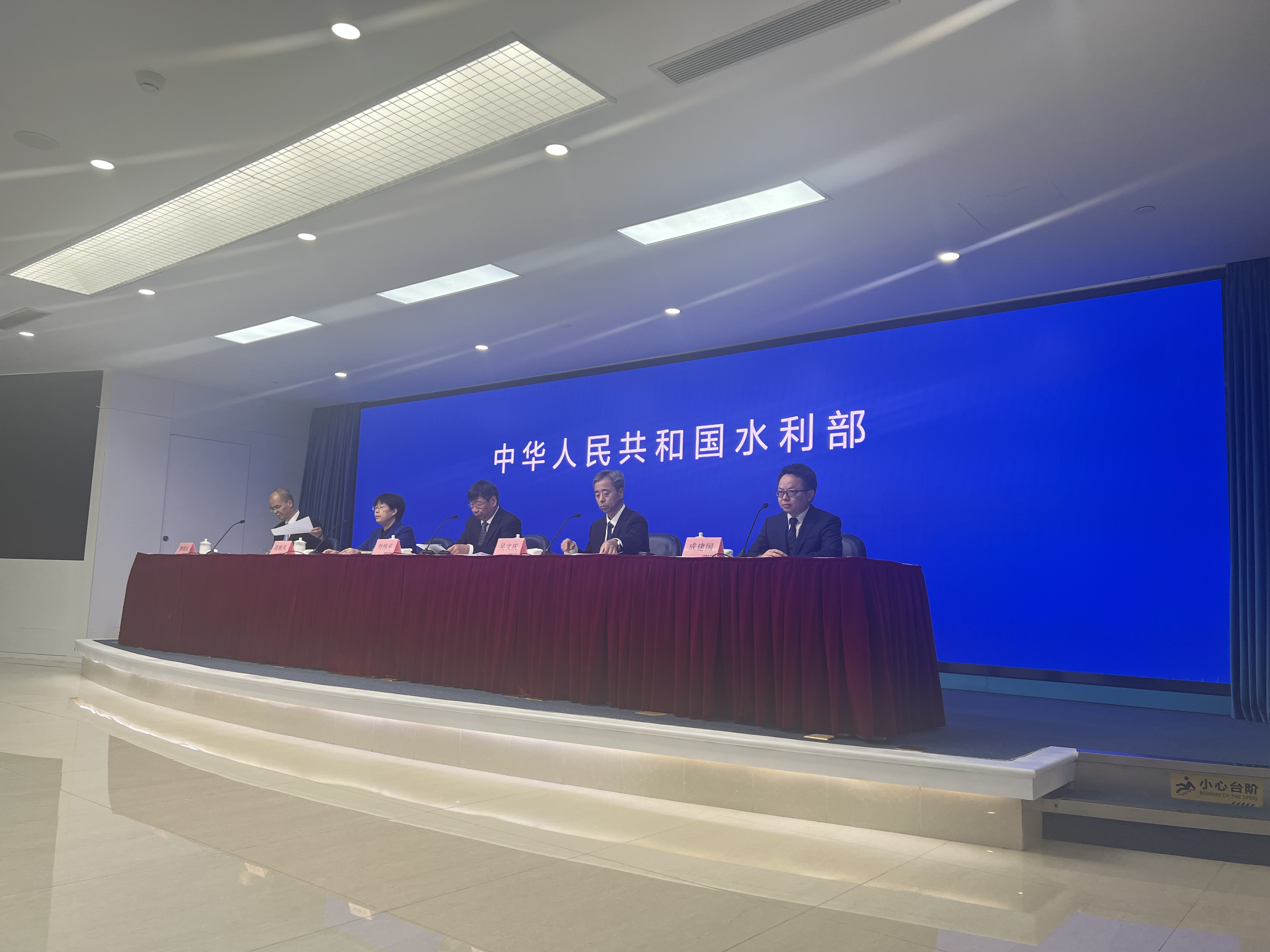 �l(f��)�����F(xi��n)��������W(w��ng) �W��׼єz