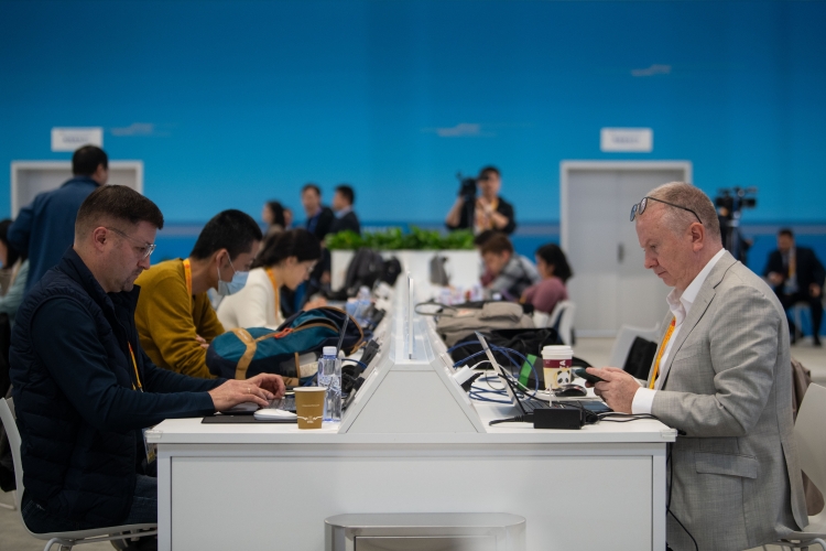 Փ��������������ý�wӛ������æµ����������W(w��ng)ӛ�� ������z