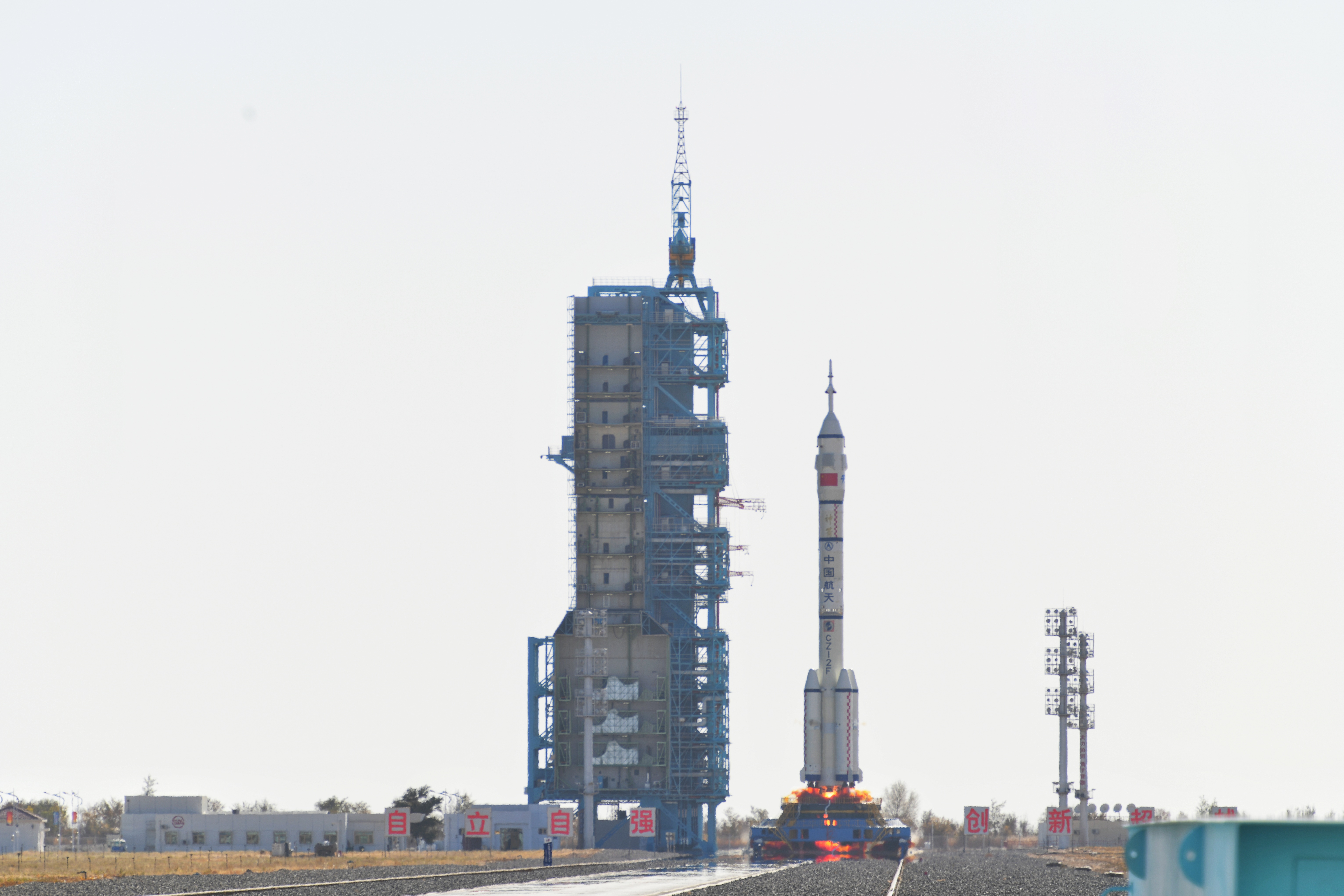 ����ʮ��̖�d���w���l(f��)��������˲�g������W(w��ng) �������z