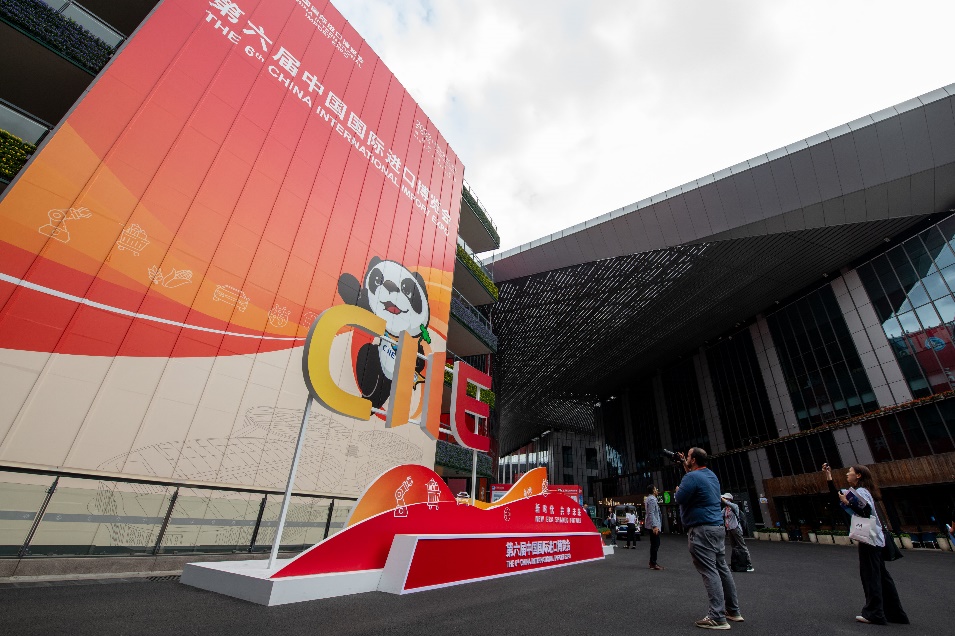 11��4������(gu��)�ҕ�(hu��)չ���ģ��Ϻ�����(zh��n)��;wӭʢ��(hu��)������W(w��ng)ӛ�� ������z