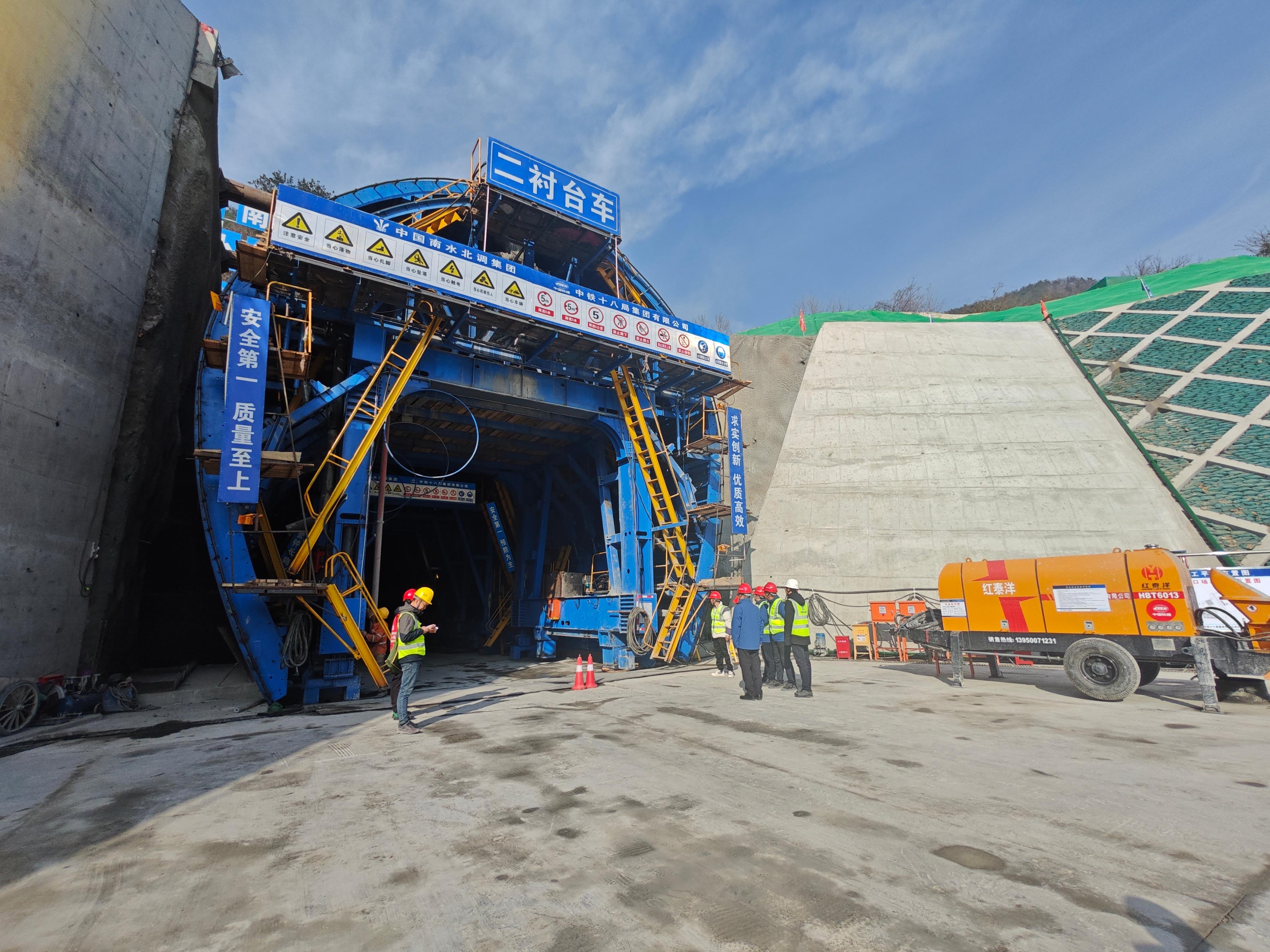 ����ʡ���(y��ng)�б����h�R���(zh��n)�������a(b��)�h����ݔˮ����8̖(h��o)ƽ��ʩ���F(xi��n)��(ch��ng)�����L�߹��D