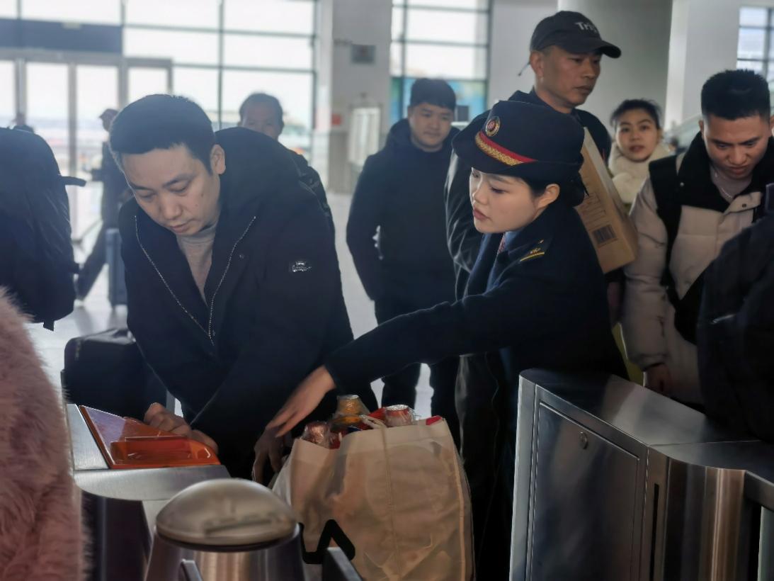 ���\(y��n)ֵ���T������������(d��o)�ÿ�����zƱ�M(j��n)վ��������z