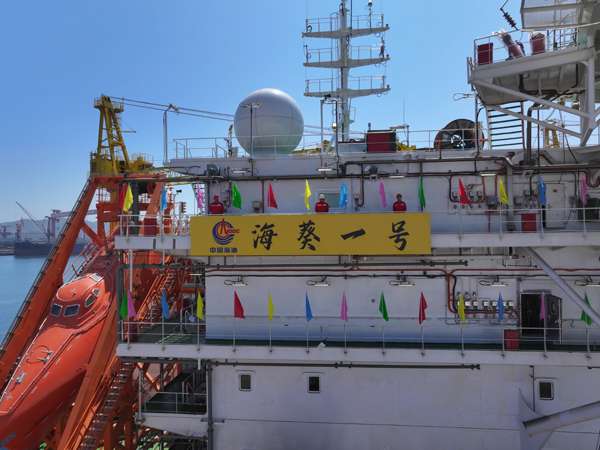 �������҈AͲ��FPSO������һ̖�������깤���n�c�z