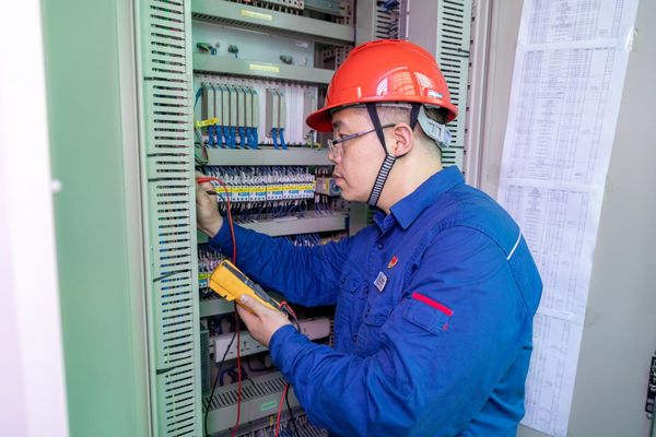 �Ε����ڱ��o(h��)�P��ǰ�z����λ�·�Ӿ���r�����L�߹��D