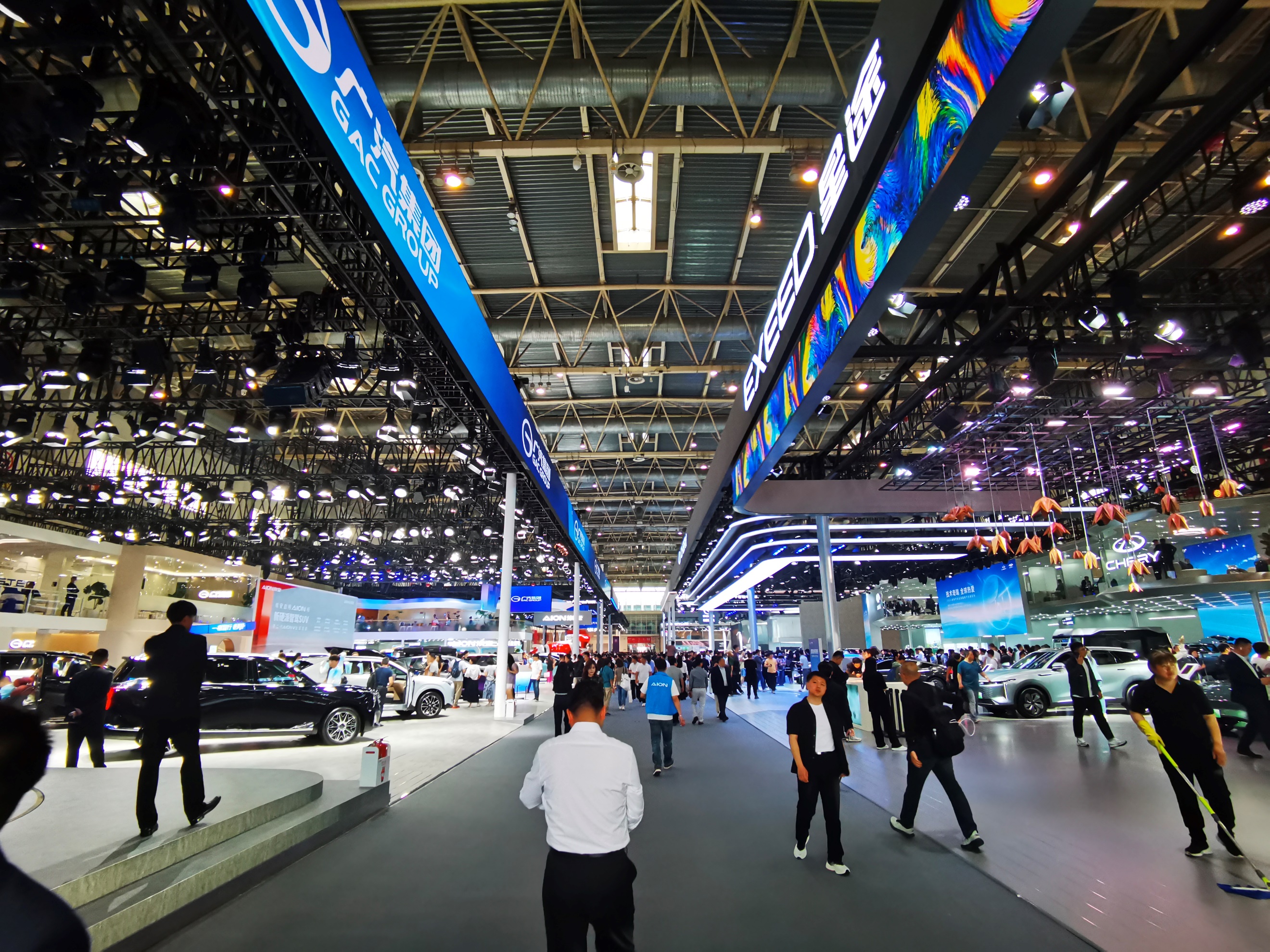 ����܇չ�F(xi��n)��(ch��ng)������W(w��ng)ӛ�� ���N���z