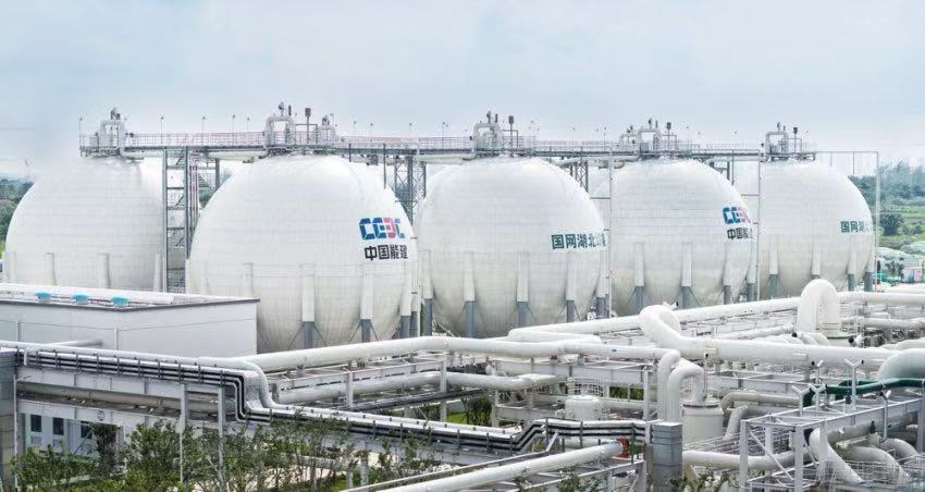 300兆瓦壓氣儲(chǔ)能示范工程儲(chǔ)熱罐。受訪者供圖