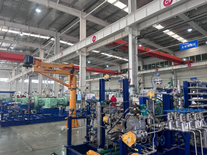 某制造業(yè)數(shù)智化生產(chǎn)車間。人民網(wǎng)記者 王紹紹攝