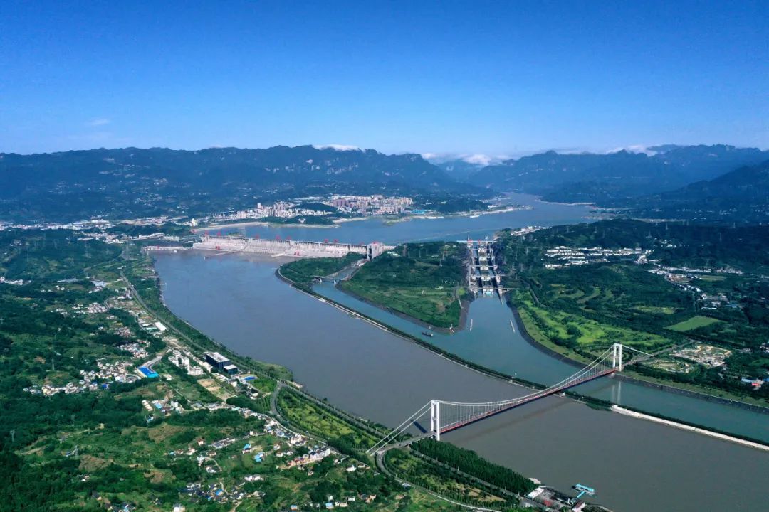 三峽工程向下游補水中。湯偉攝