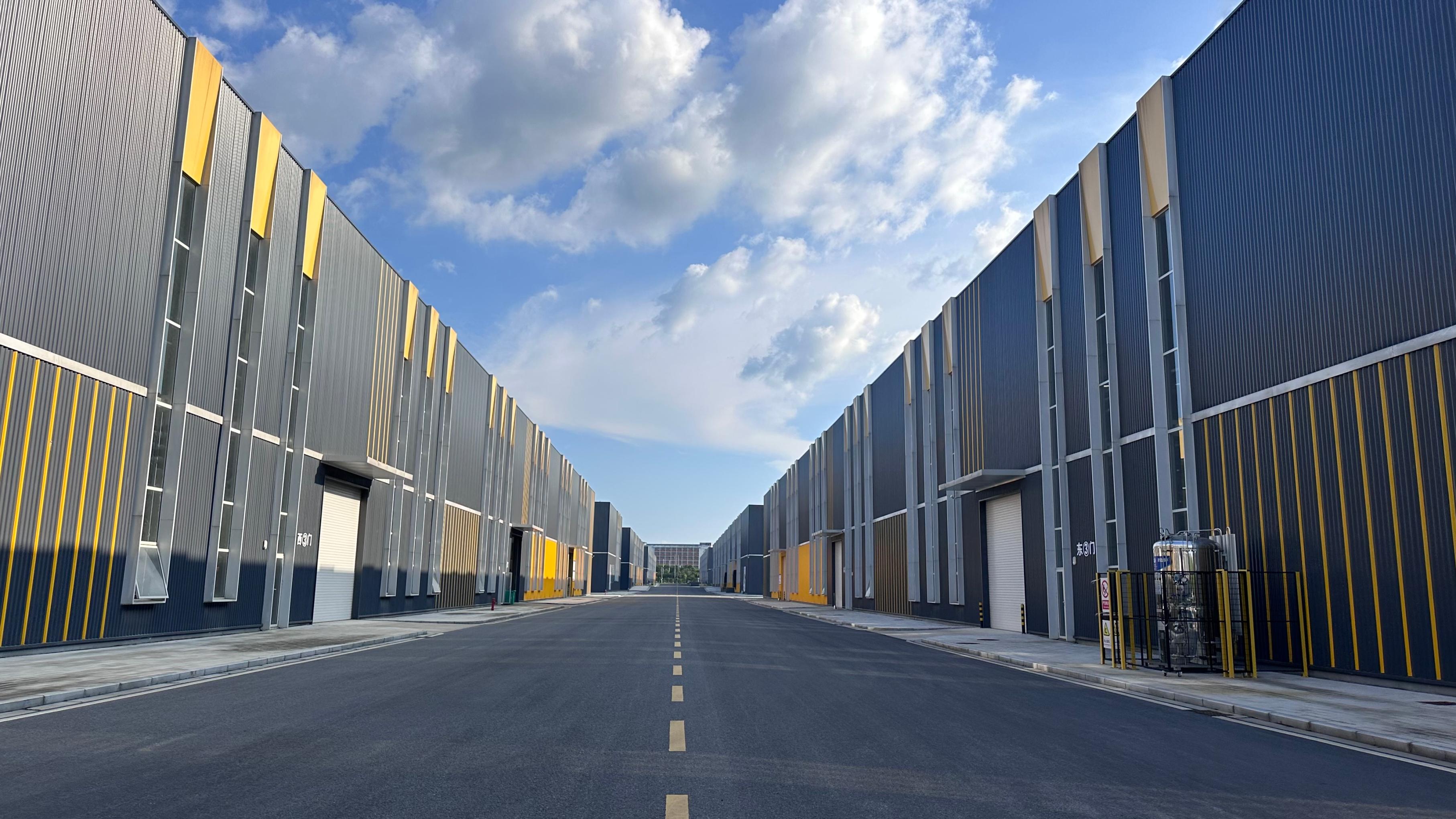 中科微至生產(chǎn)制造廠房。人民網(wǎng)記者 王紹紹攝