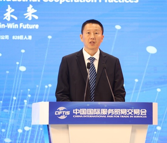 金正大集團(tuán)總裁萬(wàn)鵬。主辦方供圖。