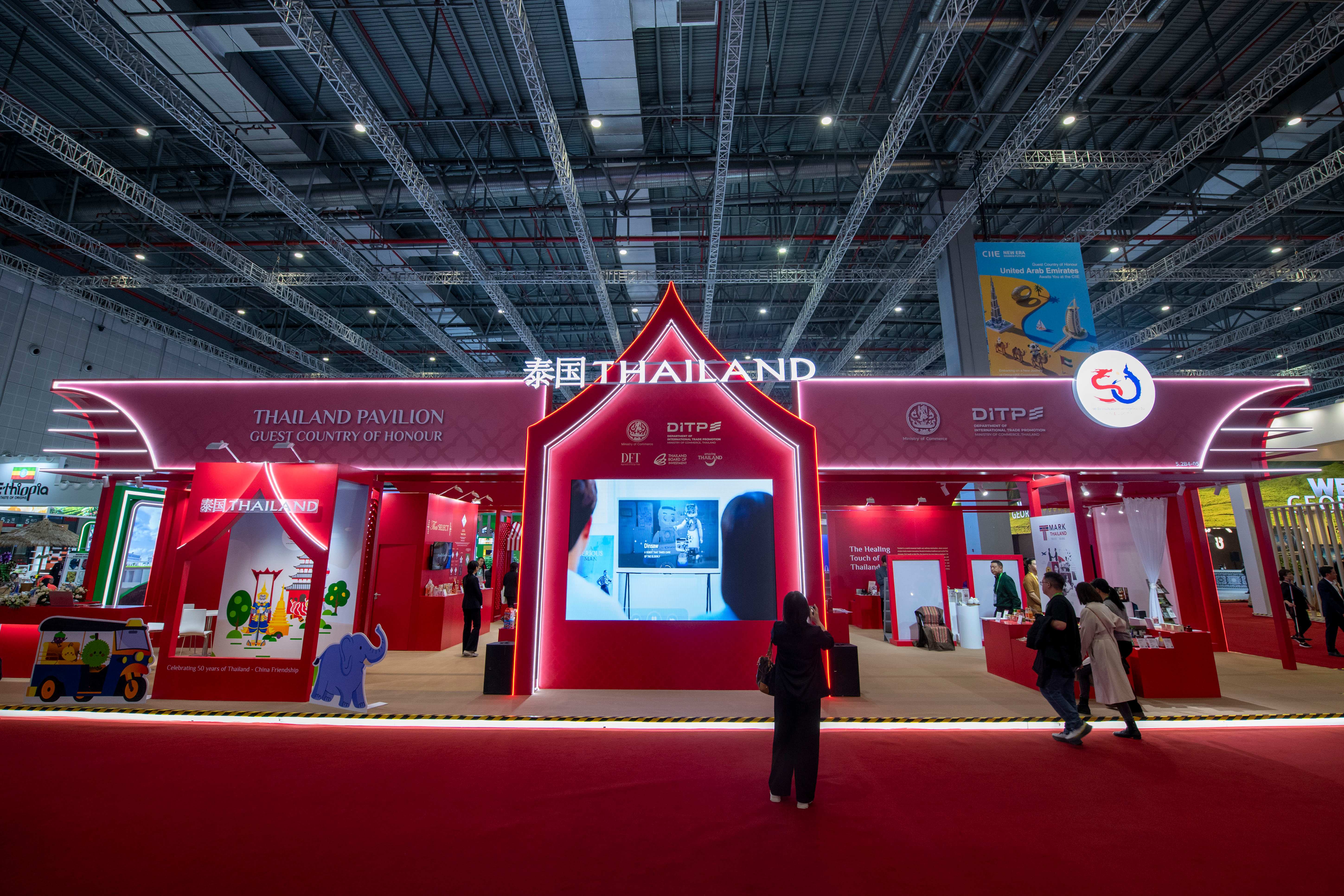 主賓國泰國亮相第八屆進博會國家展。人民網(wǎng)記者 翁奇羽攝