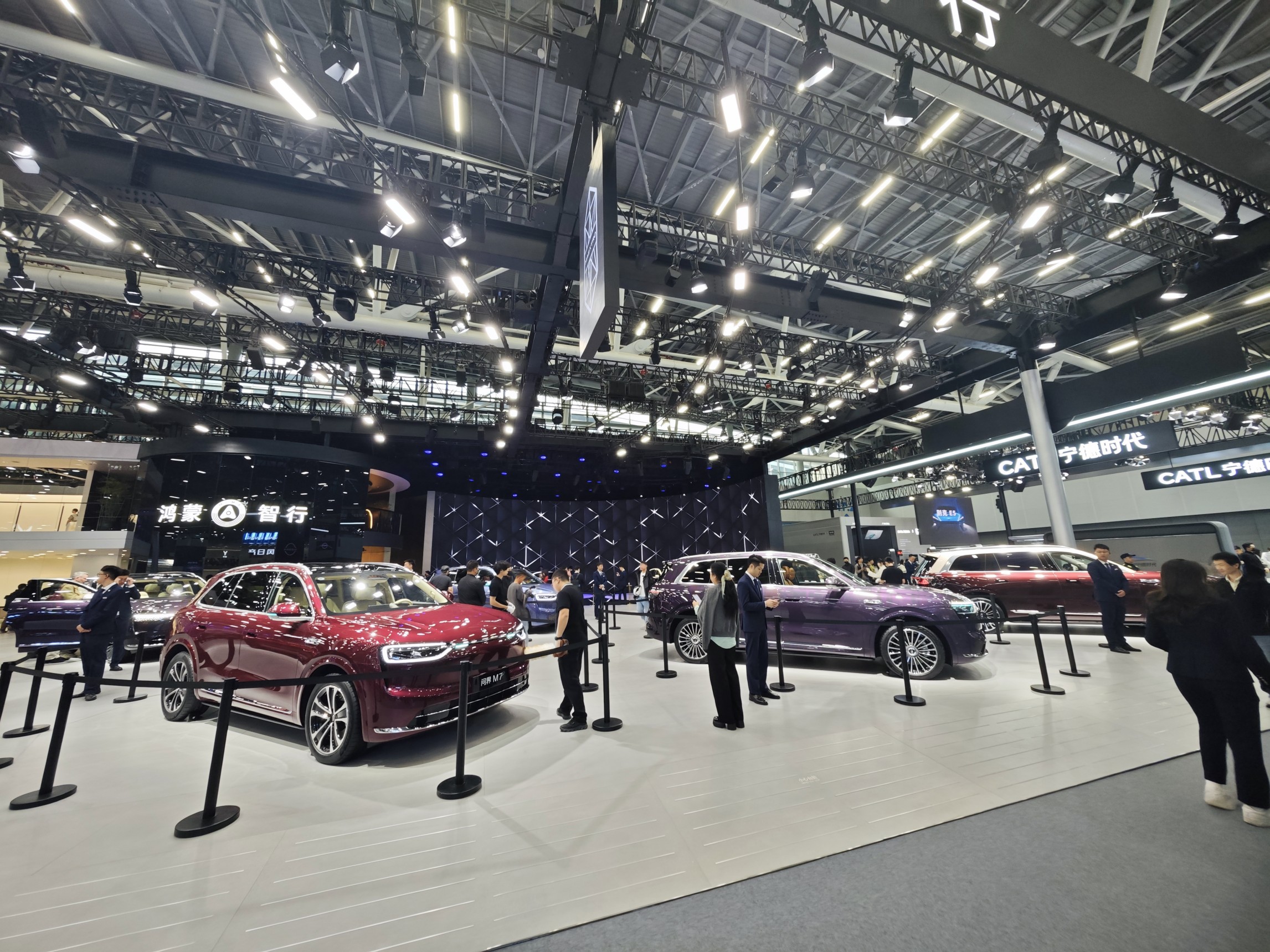  車展上的展車。人民網(wǎng)記者 車柯蒙攝