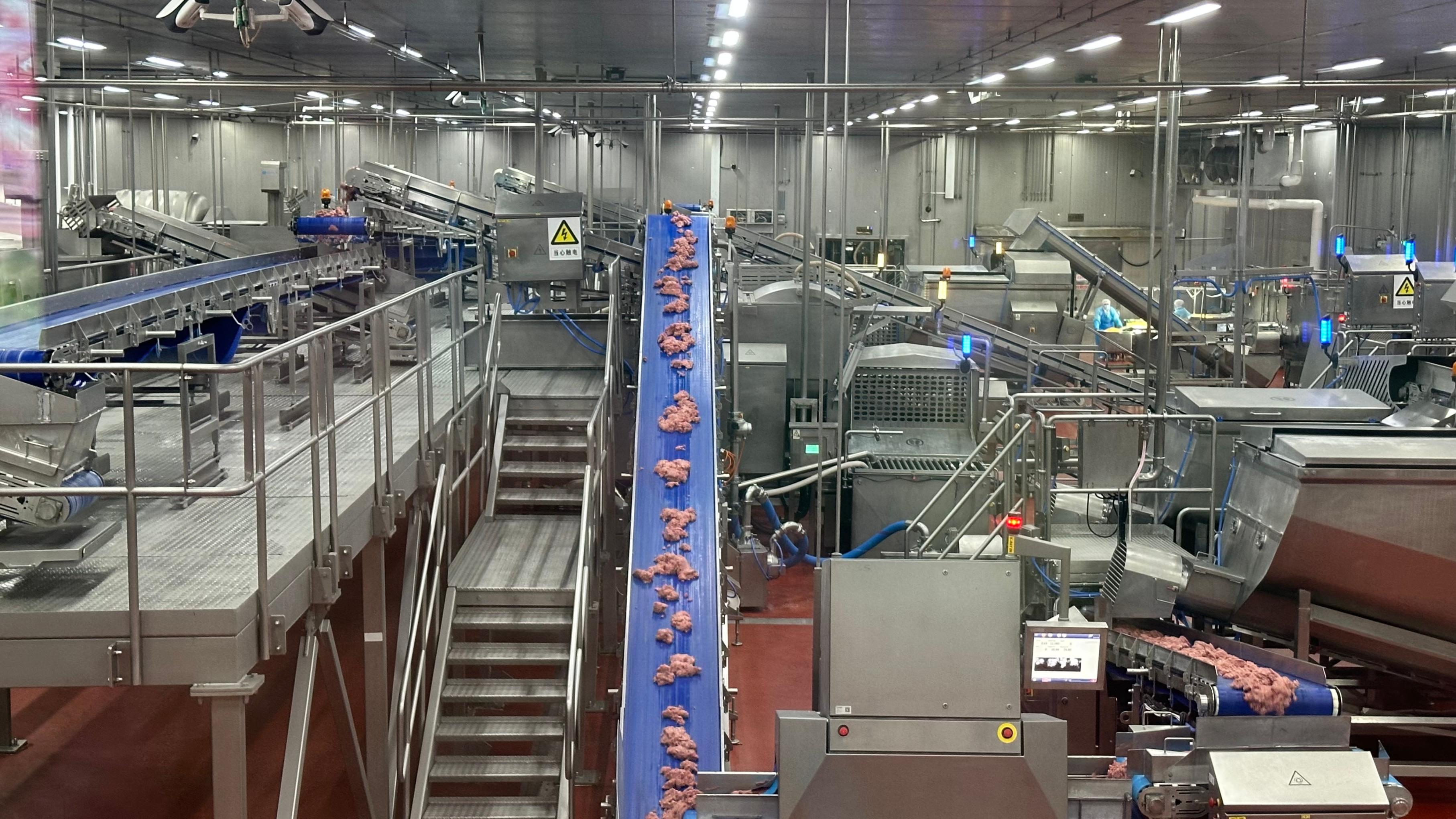 自動化生產(chǎn)車間。人民網(wǎng)記者 王紹紹攝